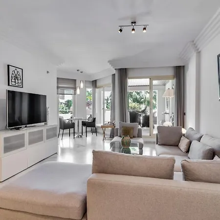 Molo Residences Boutique & Aparthotel Marbella