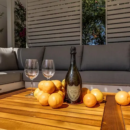 Molo Residences Boutique & Marbella