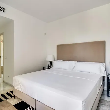 Aparthotel Molo Residences Boutique & *