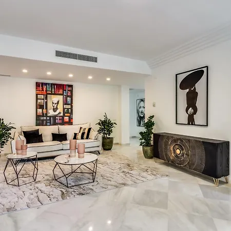 Aparthotel Molo Residences Boutique & Marbella