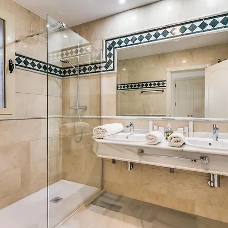 Molo Residences Boutique & Aparthotel Marbella