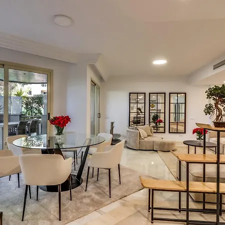 Molo Residences Boutique & Marbella