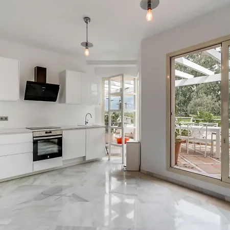 Molo Residences Boutique & Marbella