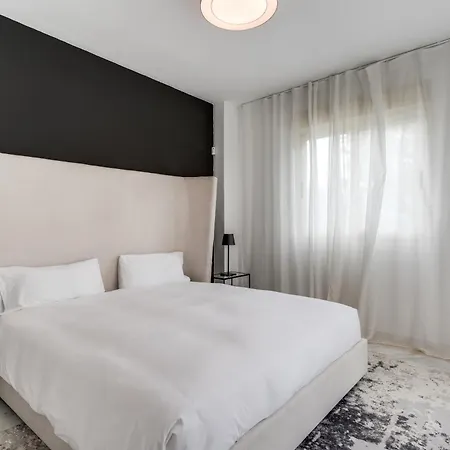 Aparthotel Molo Residences Boutique & Marbella