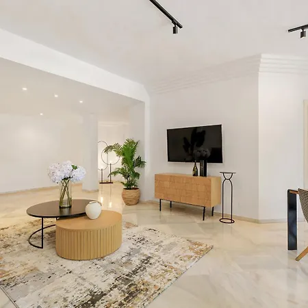 Molo Residences Boutique & * 마르베야